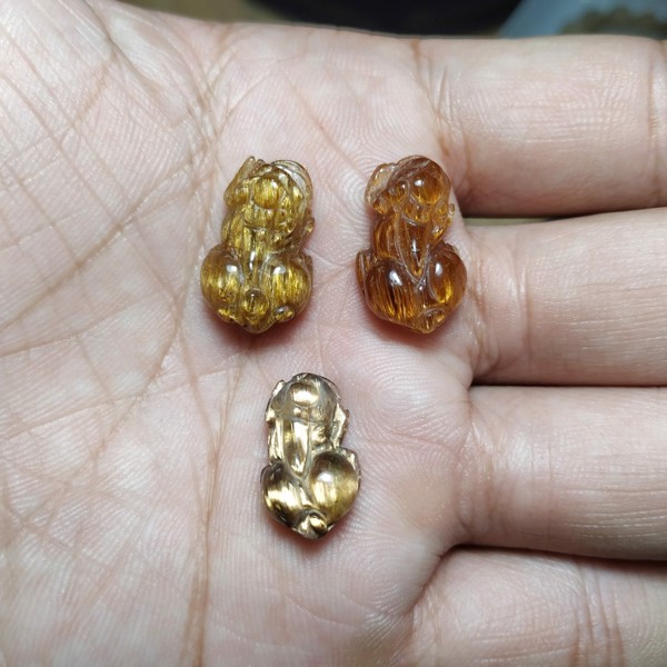 TÁC DỤNG VÀ Ý NGHĨA CỦA THẠCH ANH TÓC VÀNG TRONG PHONG THUỶ