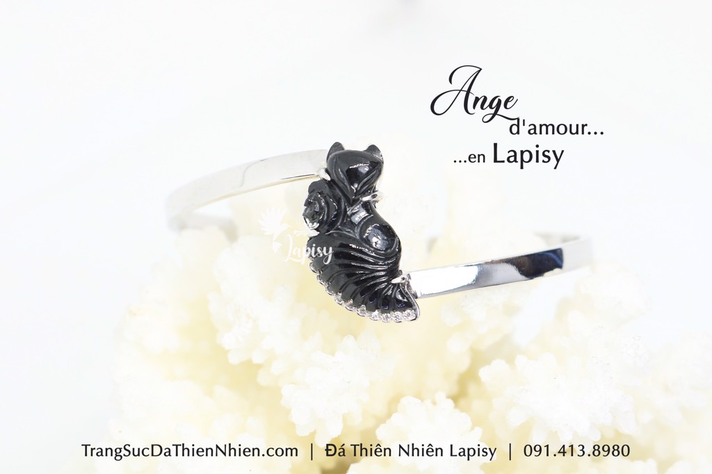 CÁCH CHỌN HỒ LY PHONG THỦY CHO NGƯỜI MỆNH THỦY